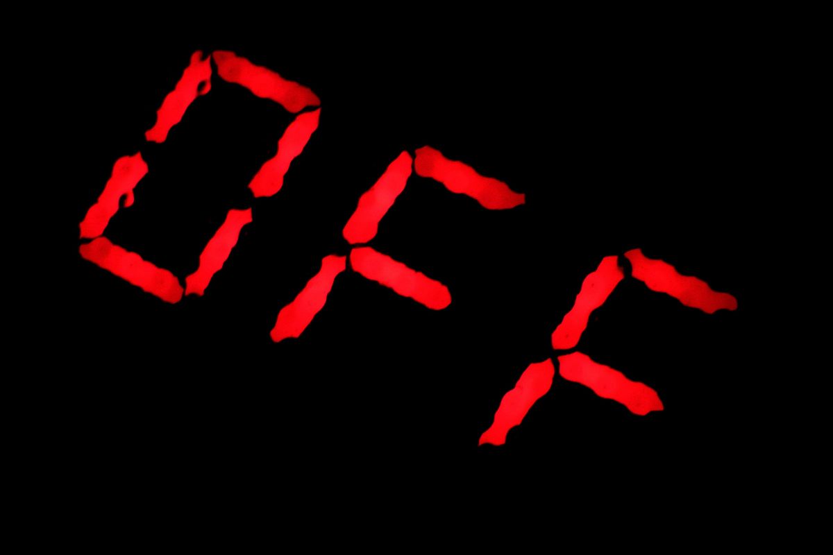 métier et salaire voix off